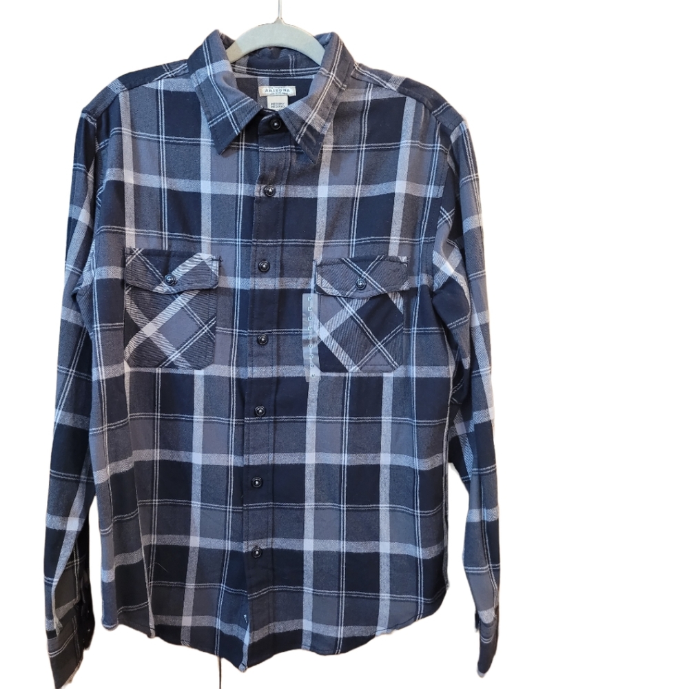 Black and white plaid flannel Arizona long sleeve button down M